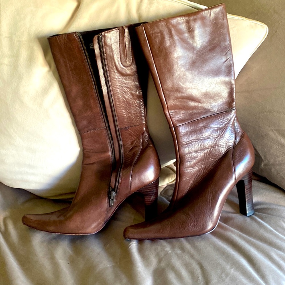 Vintage Charles David chocolate boots!!!